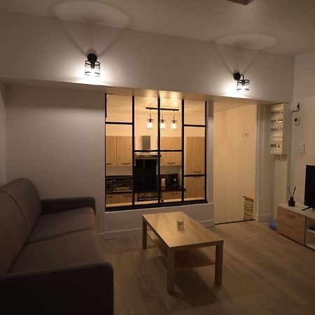 Cosy Appartement Hyper Centre Ville Avec Cour + Patio Auxerre Exteriör bild