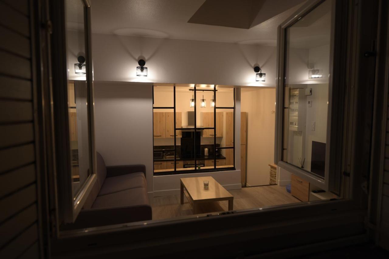 Cosy Appartement Hyper Centre Ville Avec Cour + Patio Auxerre Exteriör bild