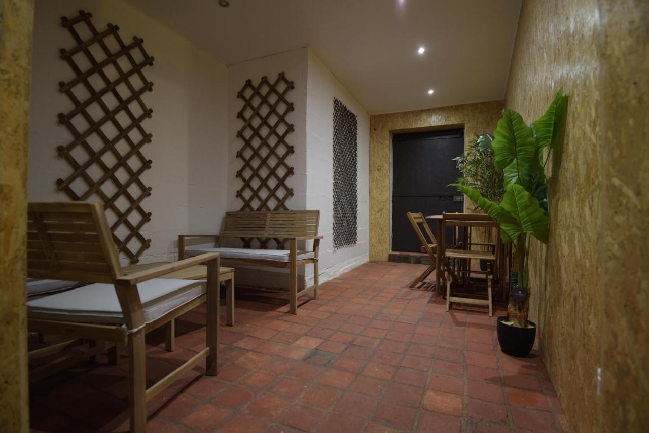 Cosy Appartement Hyper Centre Ville Avec Cour + Patio Auxerre Exteriör bild