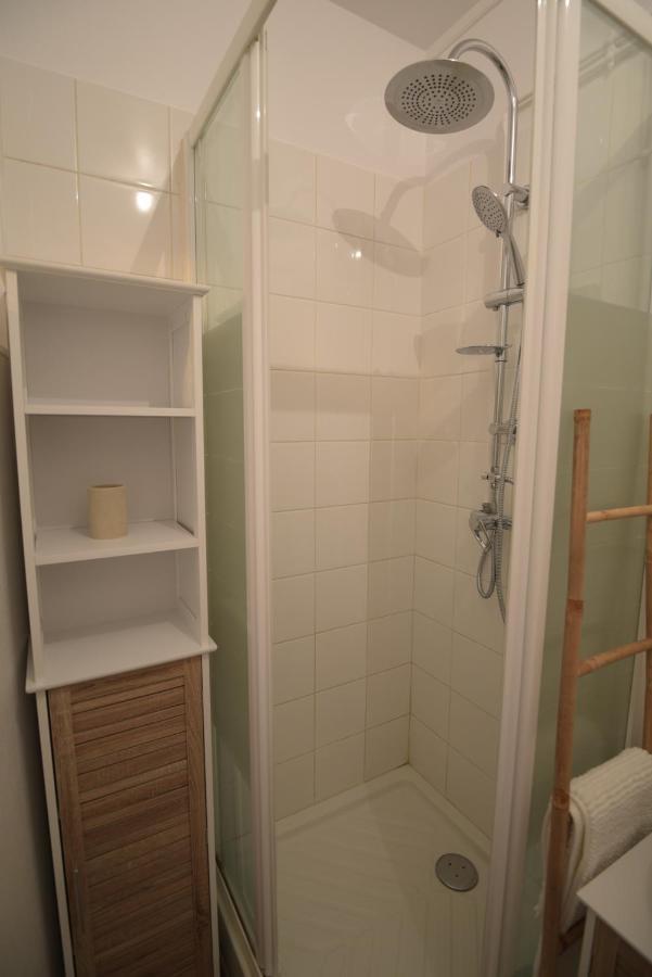 Cosy Appartement Hyper Centre Ville Avec Cour + Patio Auxerre Exteriör bild