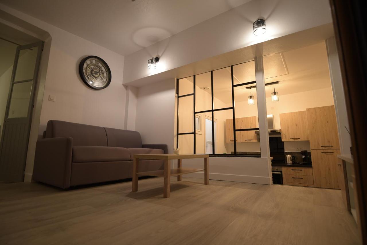 Cosy Appartement Hyper Centre Ville Avec Cour + Patio Auxerre Exteriör bild